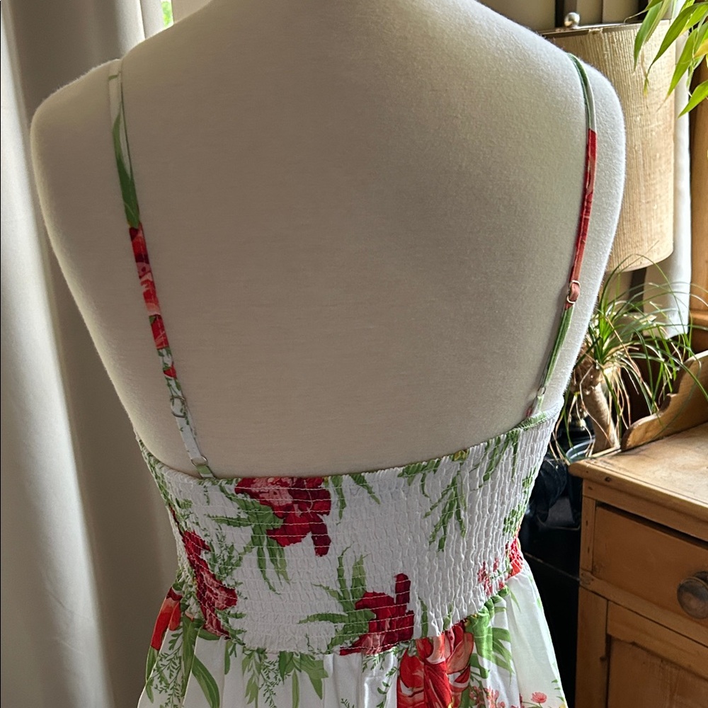 Floral Mini Dress - White and Red - Picture 4 of 8